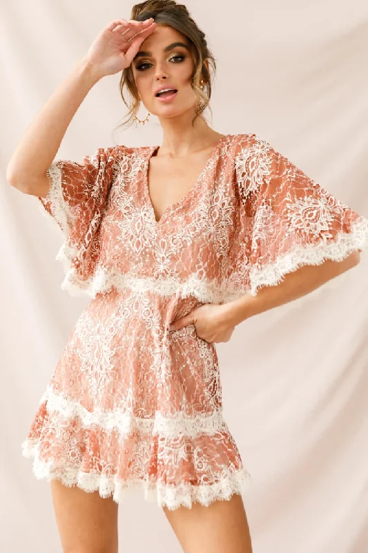 Lace cocktail dress-Caspar Batwing Lace Dress Rose/Beige