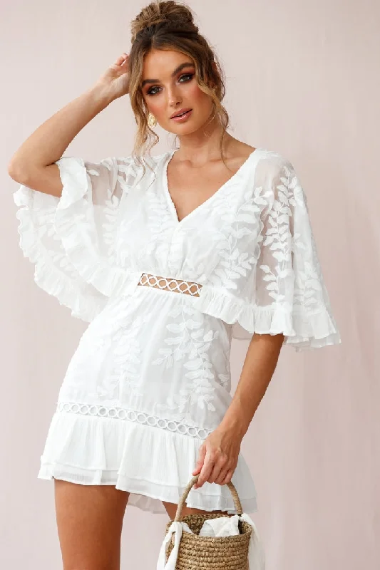 Denim jumper dress-Caspar Leafy Embroidered Dress White