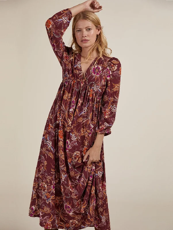 Smocked sundress-Gwyneth LENZING™ ECOVERO™ V-Neck Midi Dress | Garnet Woodland Print