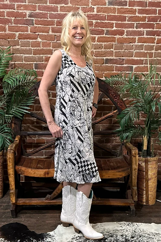 Pleated sundress-Black and White Reversible Dress