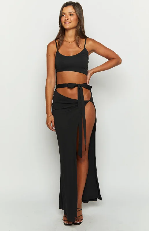 Pleated sundress-Wild Night Black Maxi Dress